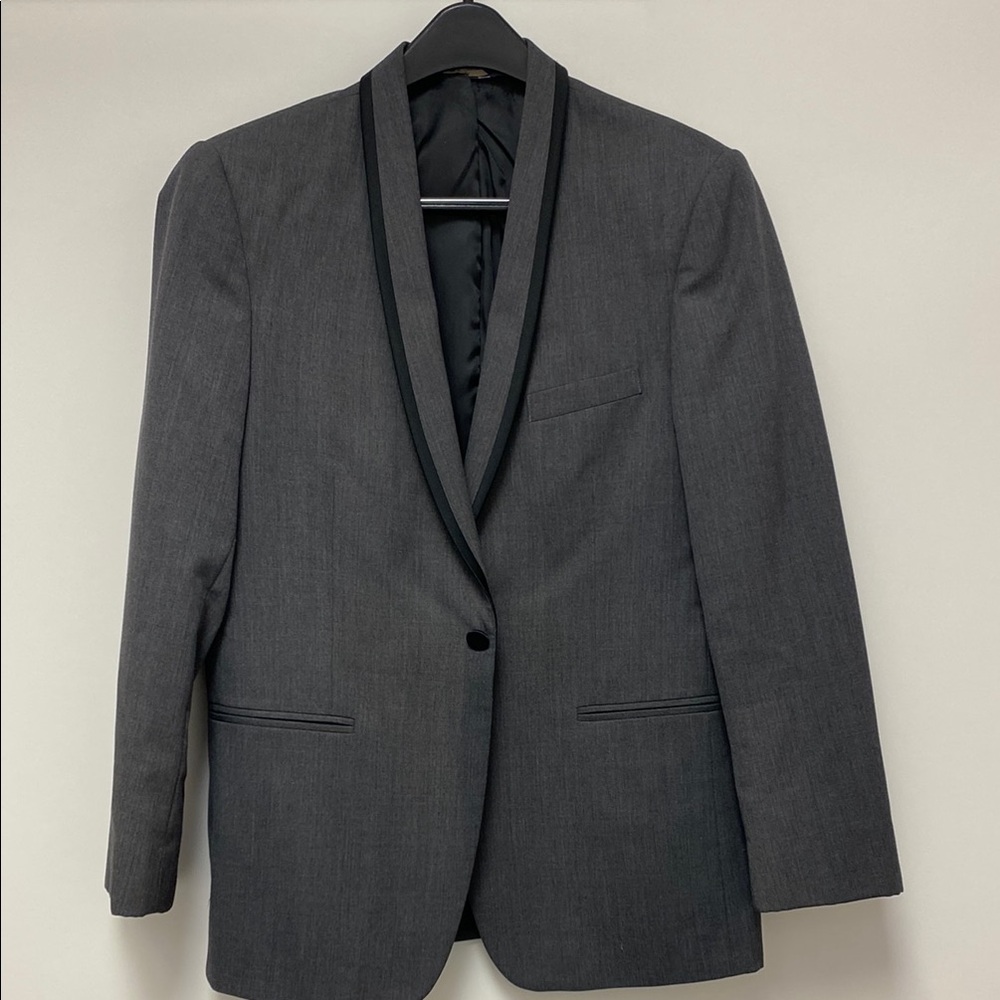 Men's Gray Suit Coat